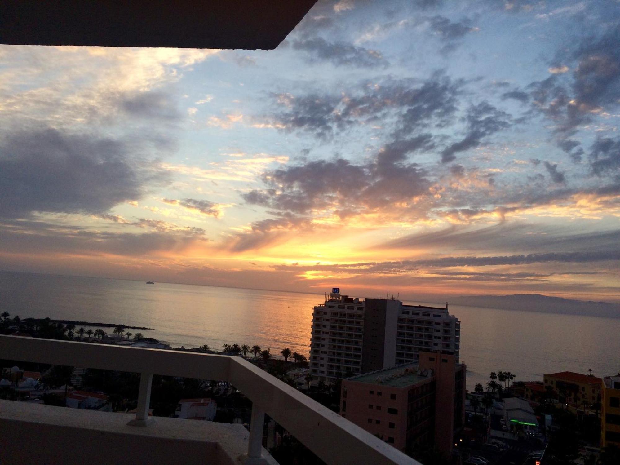 Apartment Venezuela Playa de las Américas Eksteriør billede